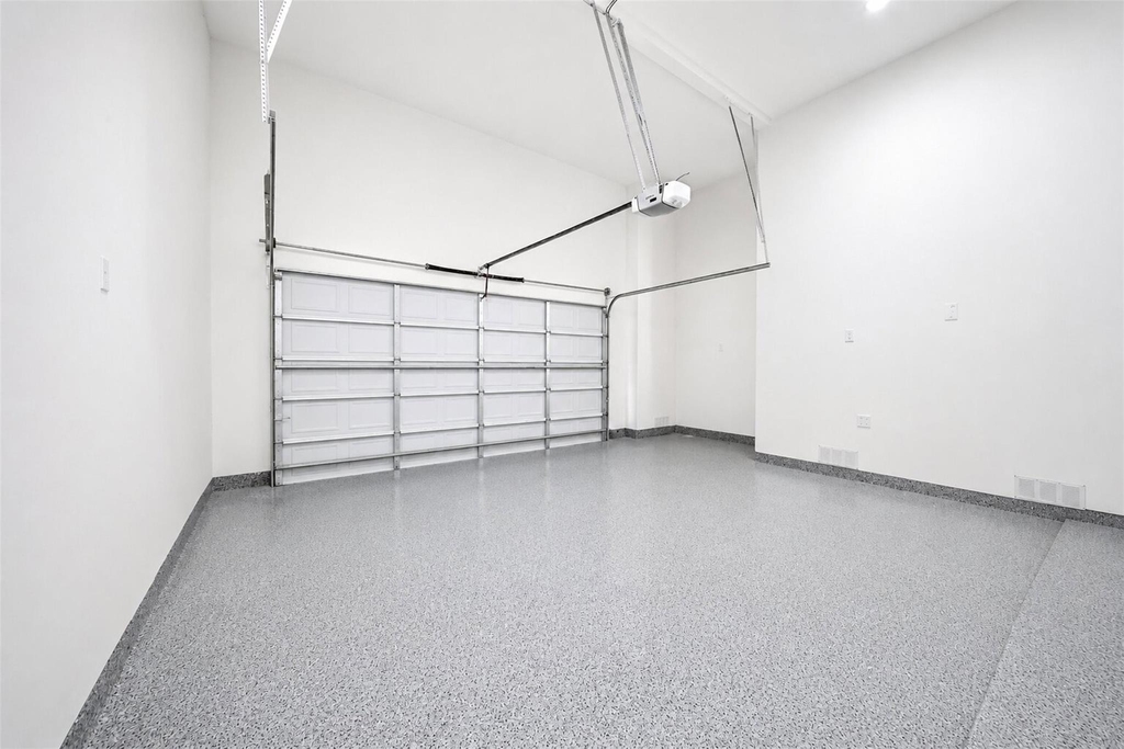1421 W 23rd Street - Photo 31
