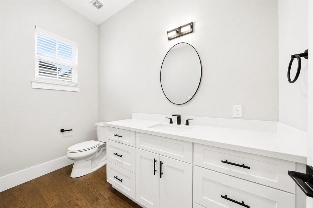 1421 W 23rd Street - Photo 17