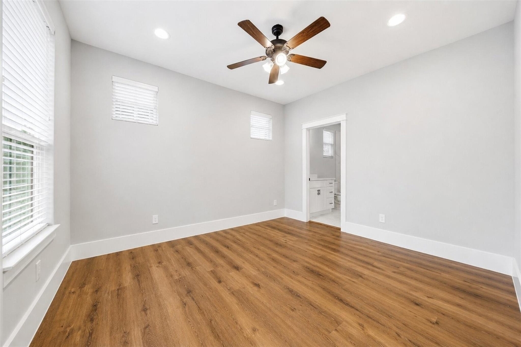 1421 W 23rd Street - Photo 22
