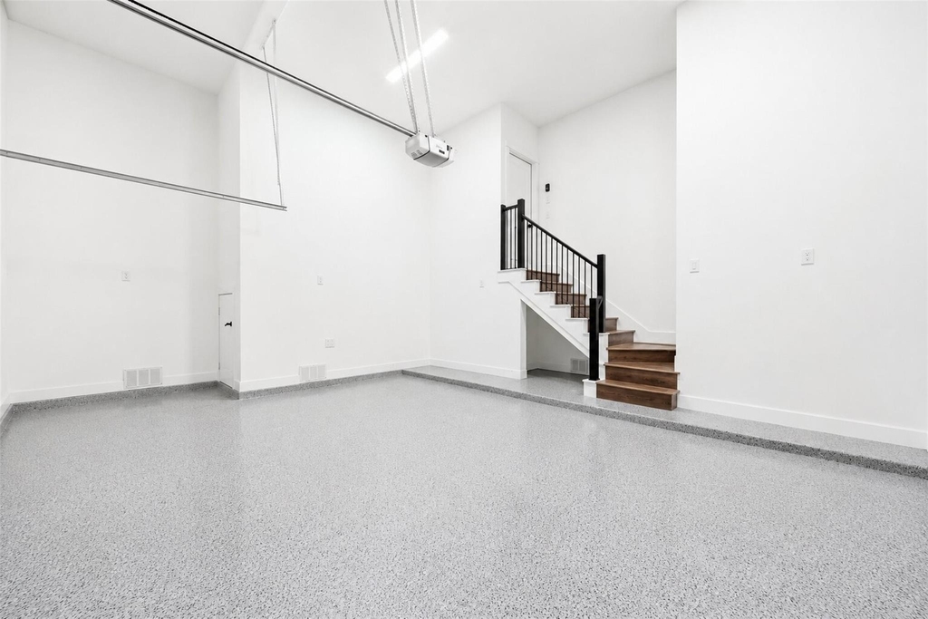 1421 W 23rd Street - Photo 32