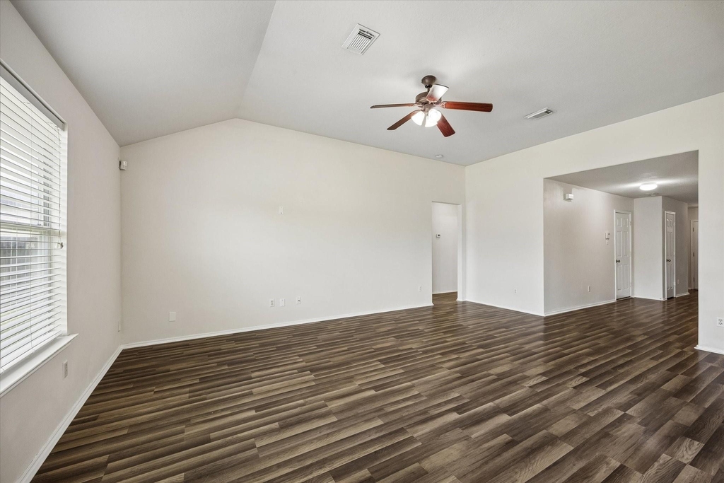 2614 Balsam Ridge Way - Photo 3