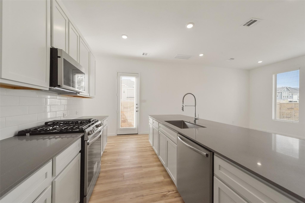 5603 Foggy Vine Court - Photo 4