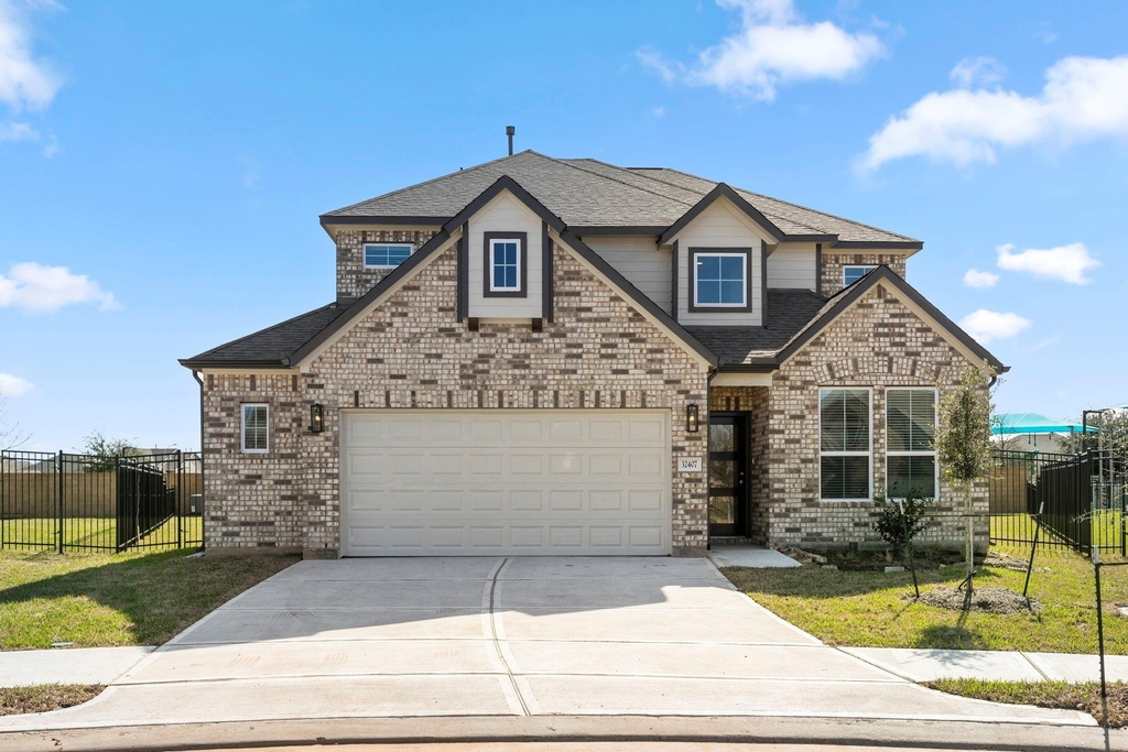32407 Hamilton Crest Court - Photo 0
