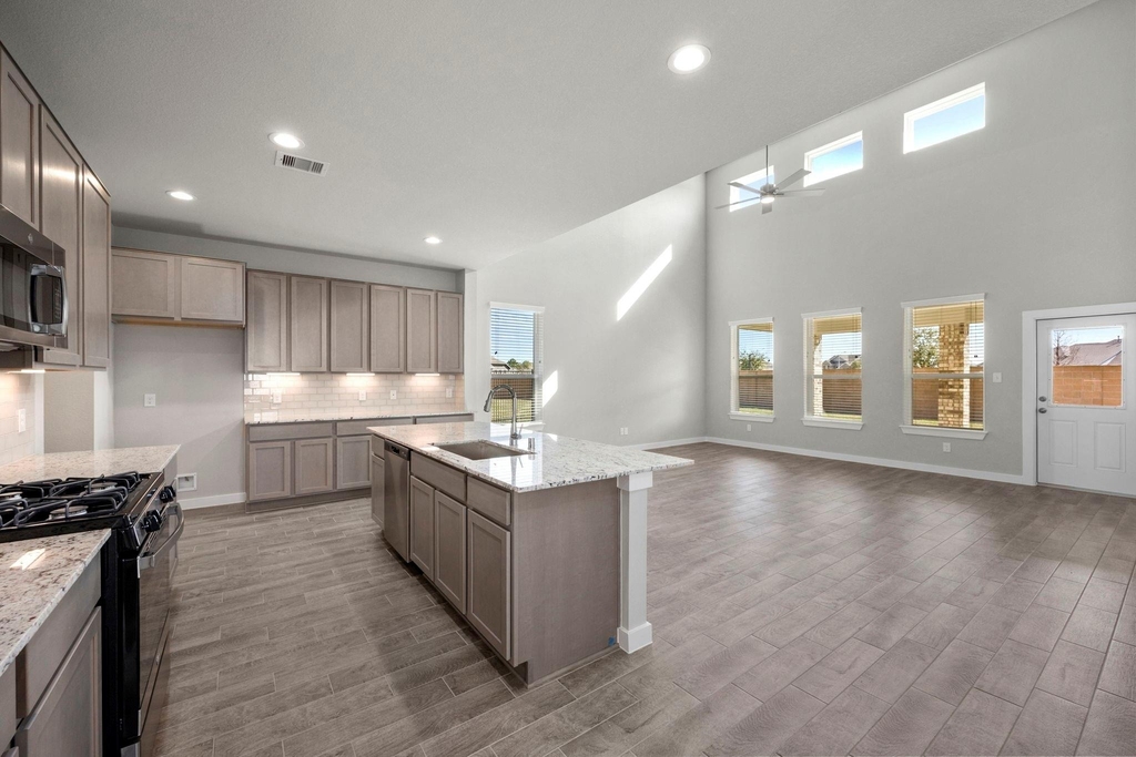 32407 Hamilton Crest Court - Photo 11