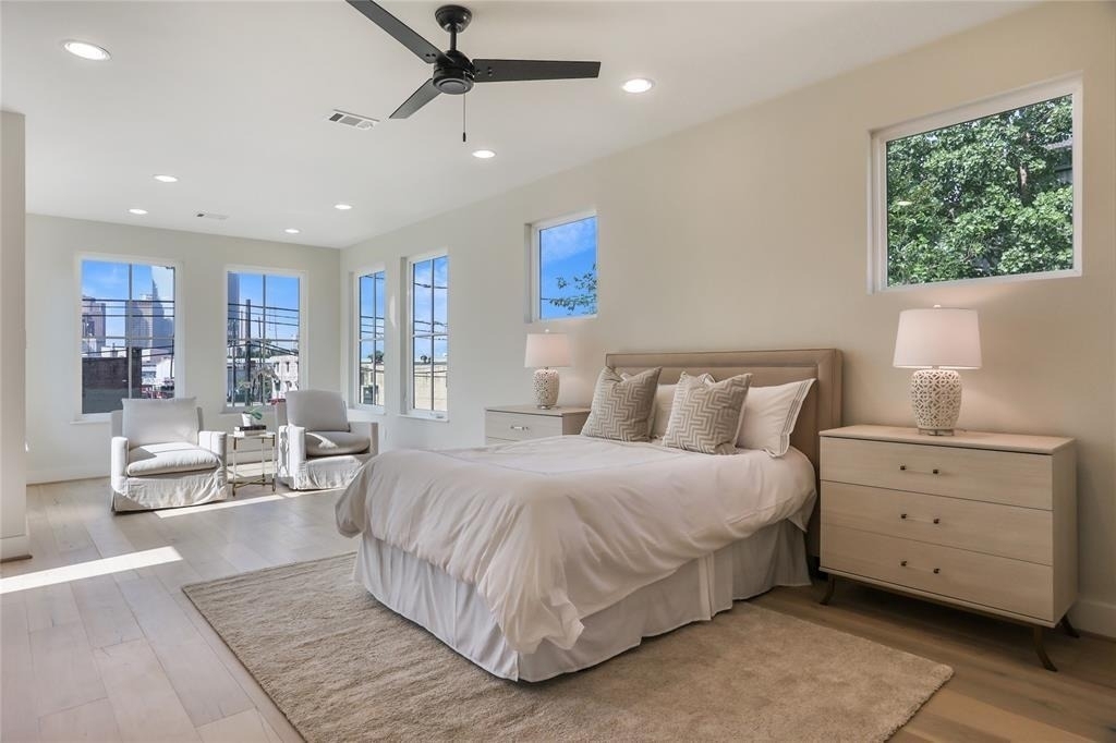 1112 Dart Street - Photo 7