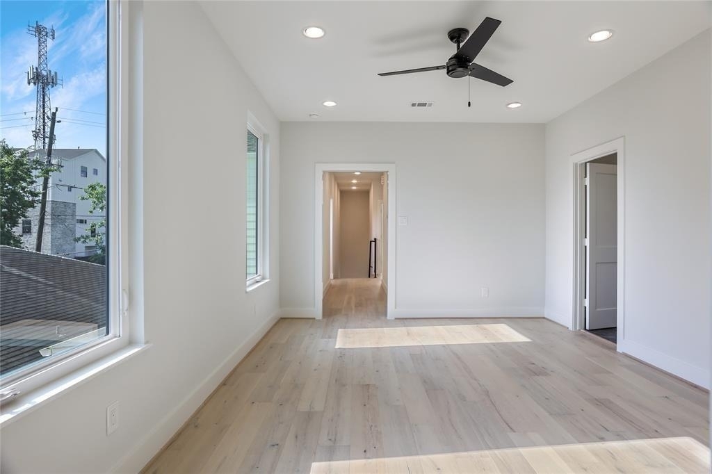 1112 Dart Street - Photo 16