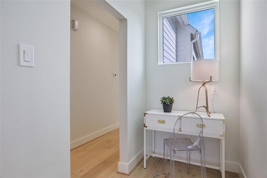 1112 Dart Street - Photo 15