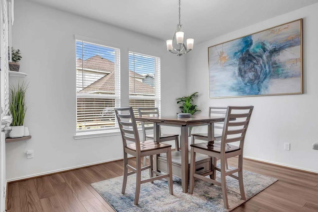 7330 Anathia Drive - Photo 3