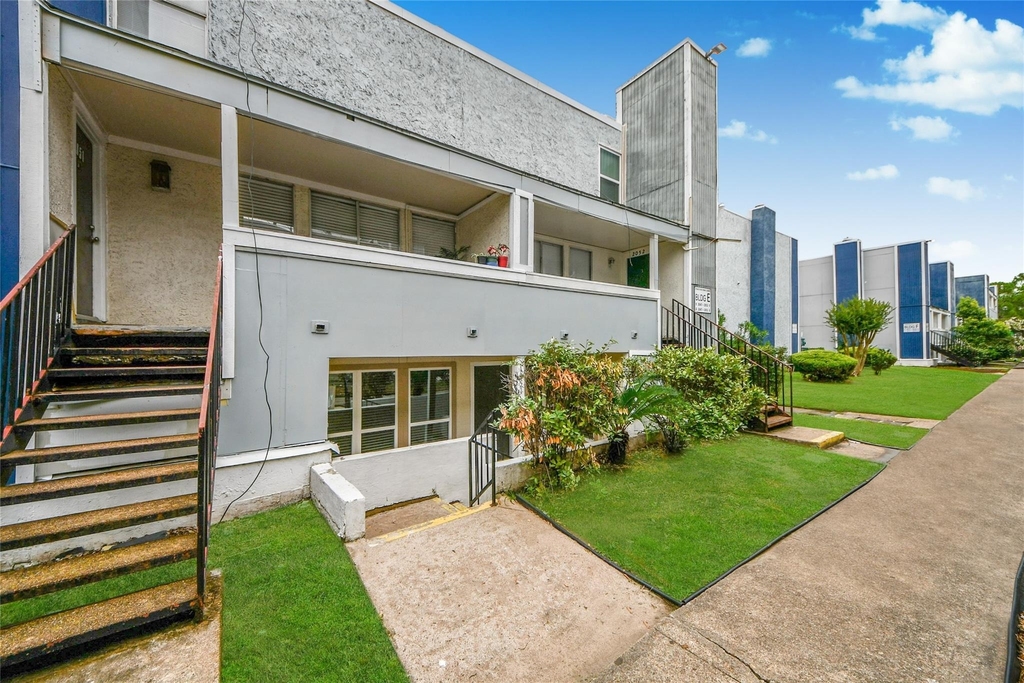 781 Country Place Drive - Photo 1