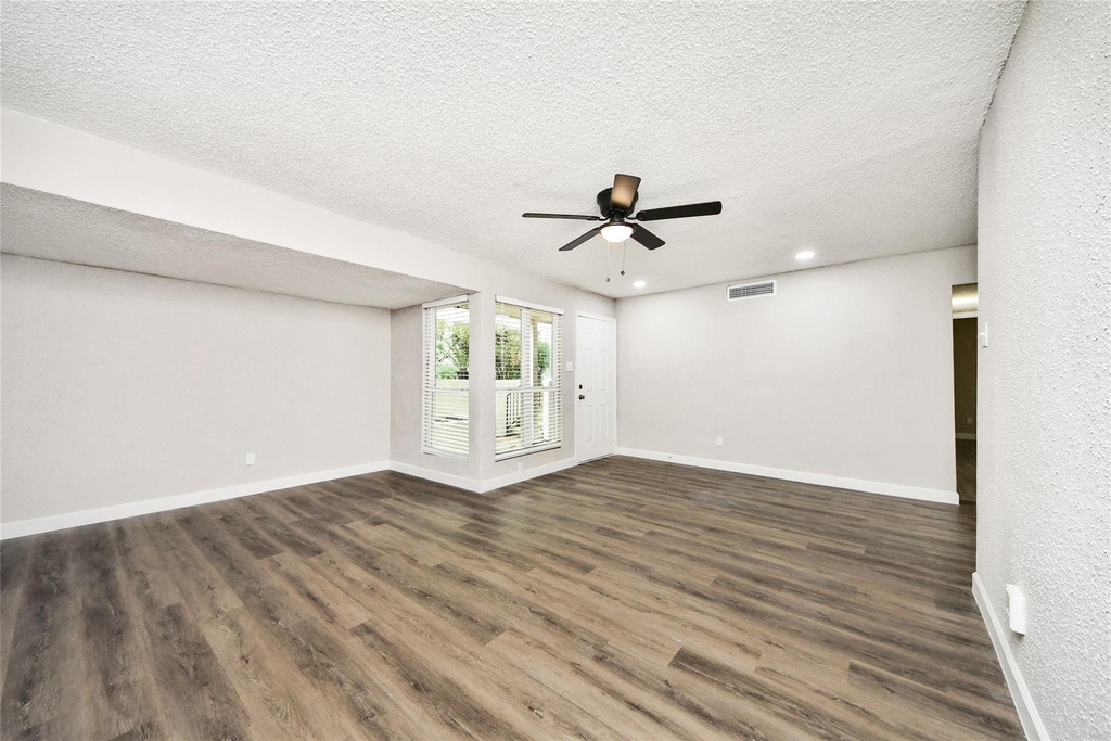 781 Country Place Drive - Photo 18
