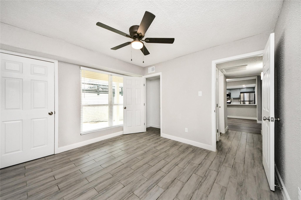 781 Country Place Drive - Photo 5