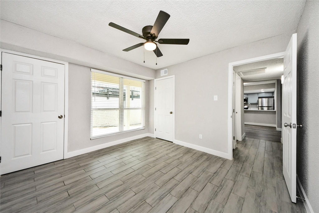 781 Country Place Drive - Photo 4