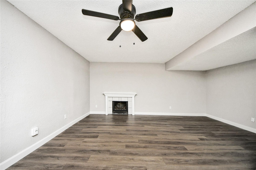 781 Country Place Drive - Photo 17