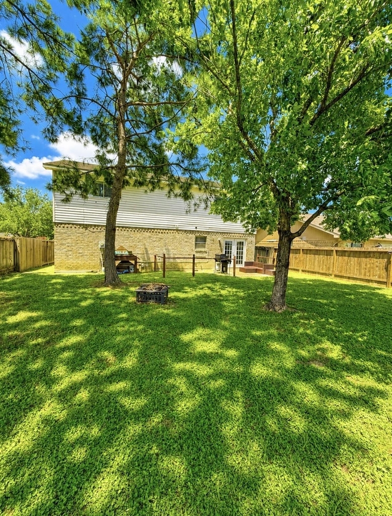 18210 Almonte Lane - Photo 2