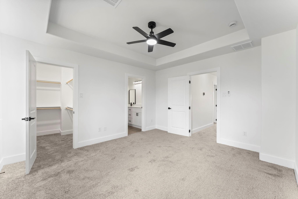 8205 Carver Road - Photo 12