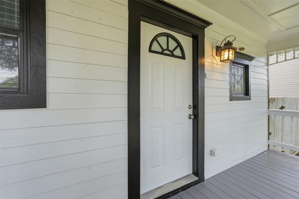 514 Vincent Street - Photo 2