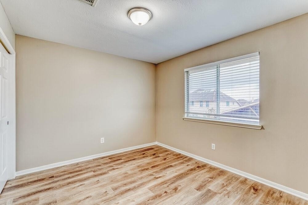 6207 Winter Oak Street - Photo 11