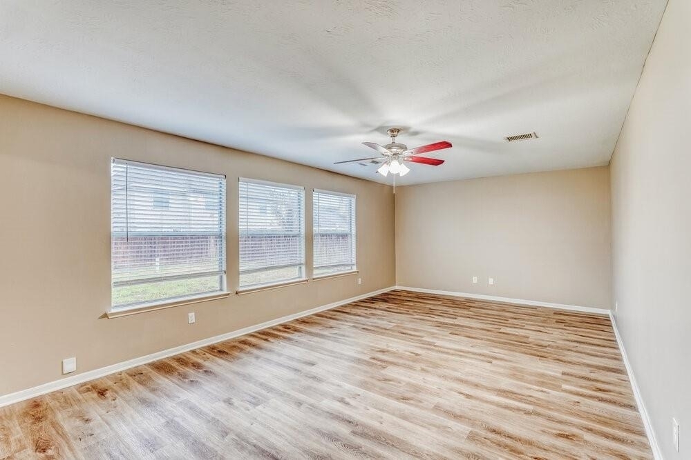 6207 Winter Oak Street - Photo 2