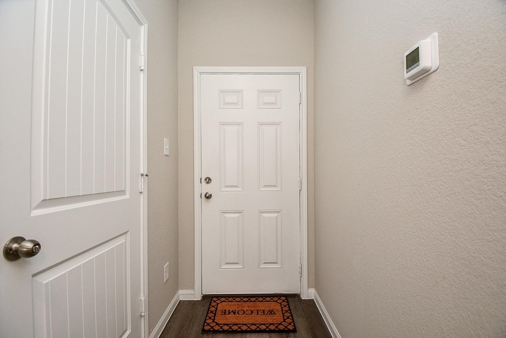 22115 Imperious Parkway - Photo 3