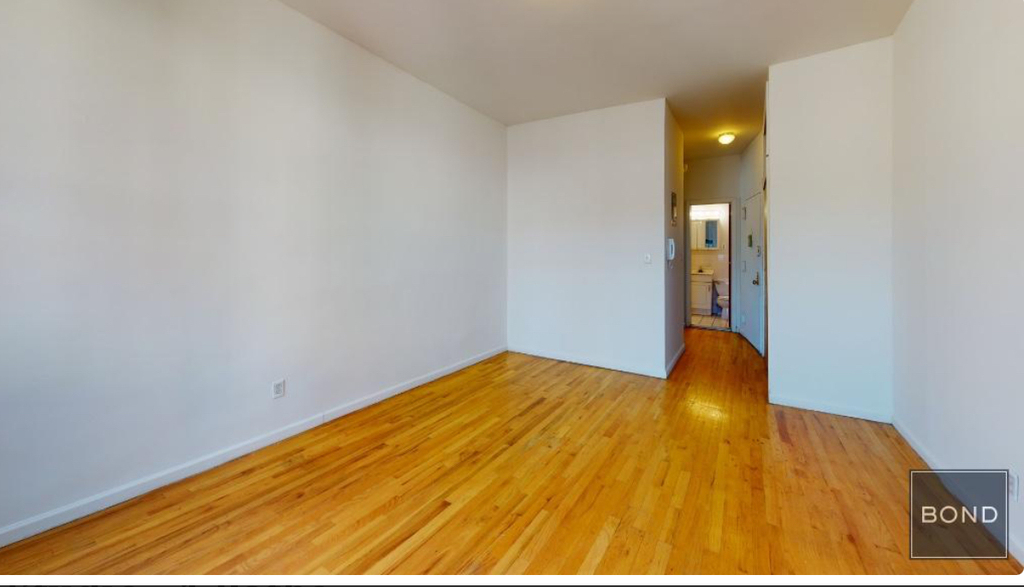 East 90th Street - Photo 3