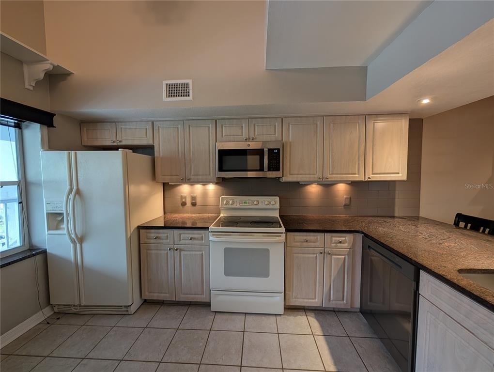 2577 Dolly Bay Drive - Photo 3