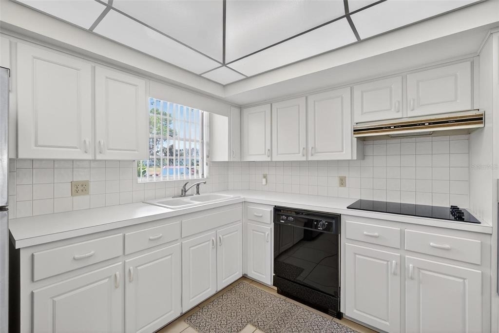 2440 World Parkway Boulevard - Photo 8