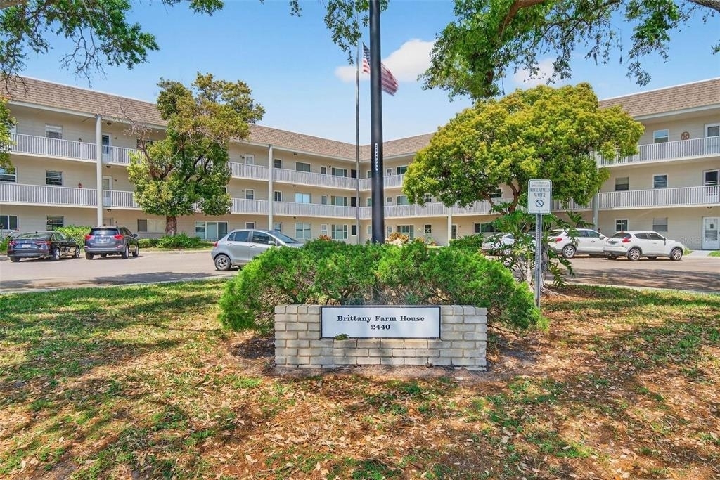 2440 World Parkway Boulevard - Photo 0