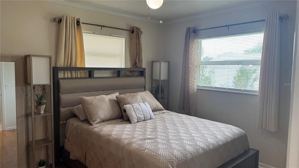9652 Commodore Drive - Photo 8