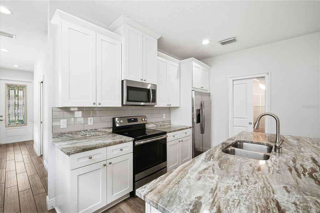2411 W Fig Street - Photo 9