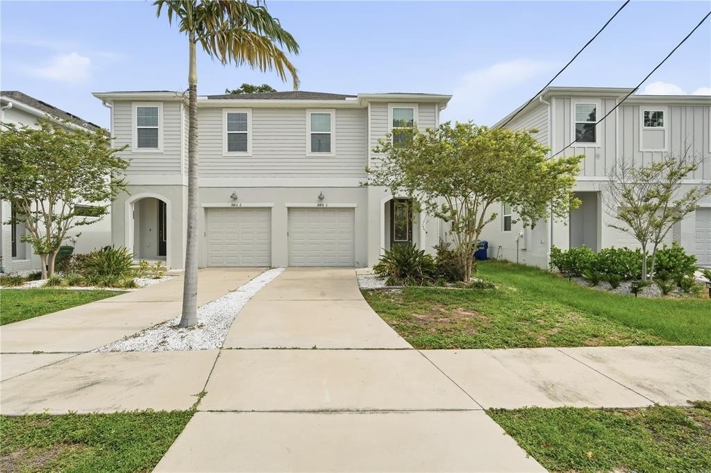 2411 W Fig Street - Photo 0