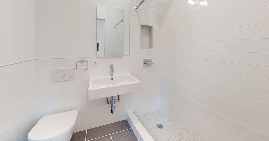 Bedford Street  - Photo 6
