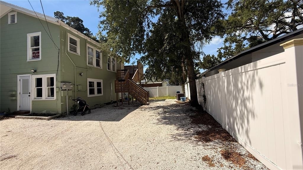 905 Jones Street - Photo 1