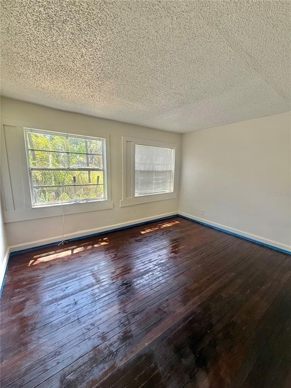 1900 19th Street S - Photo 3