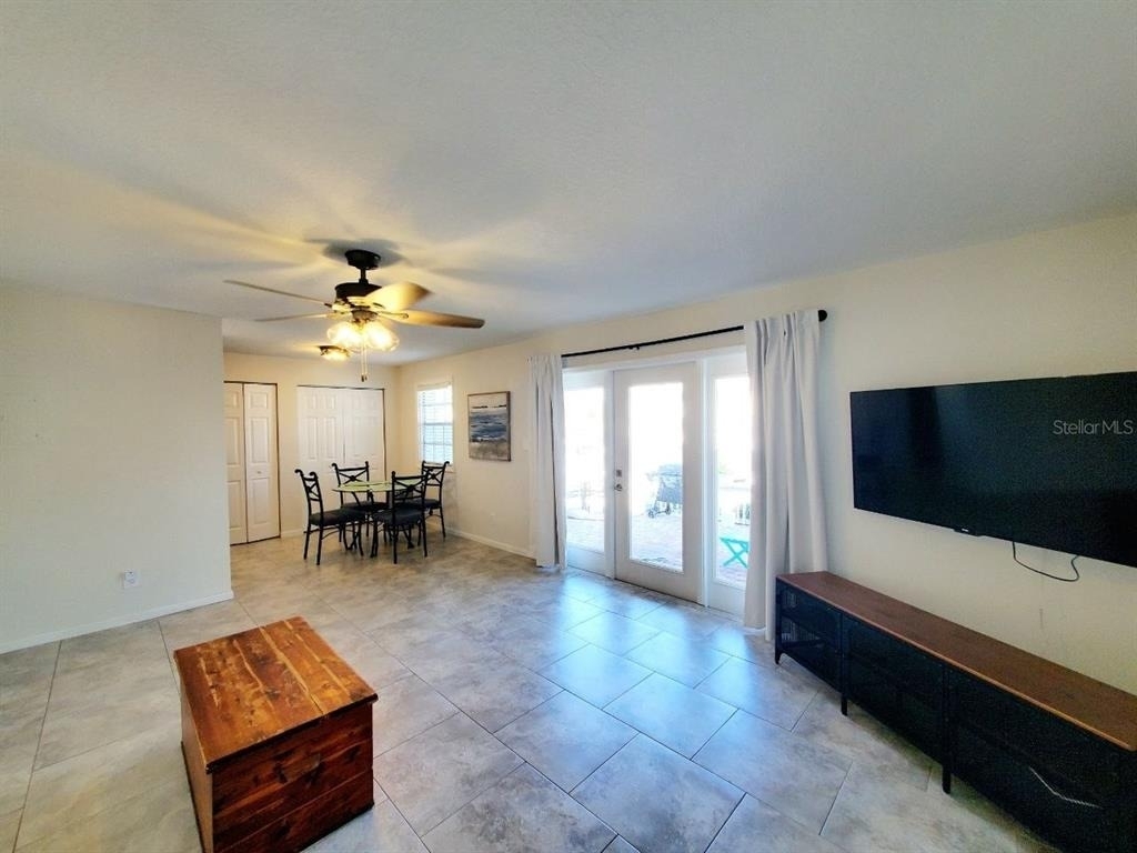 5111 Coquina Key Drive Se - Photo 2