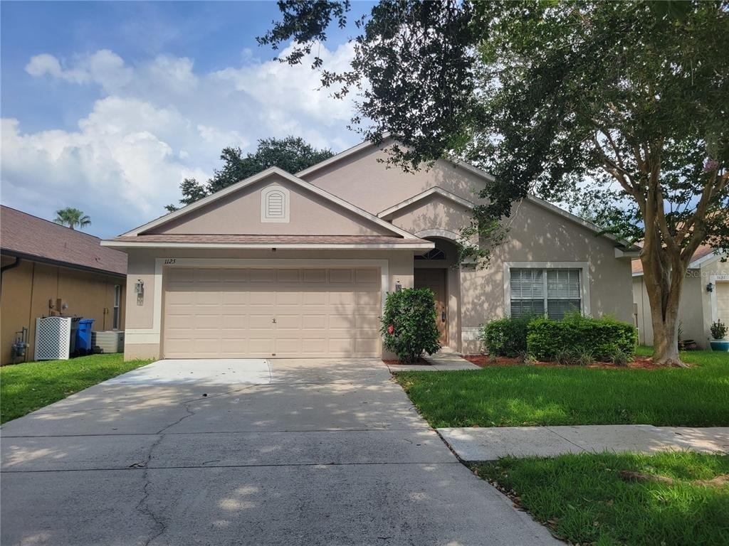 1125 Lumsden Pointe Boulevard - Photo 0