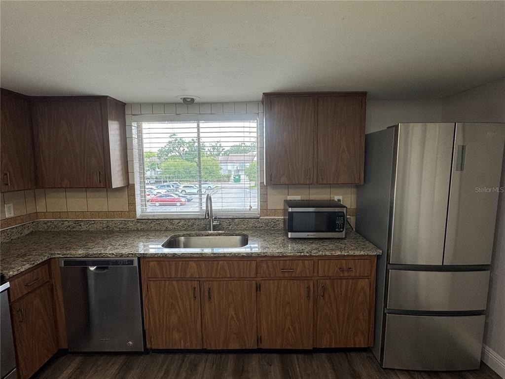 8601 Huron Court - Photo 2