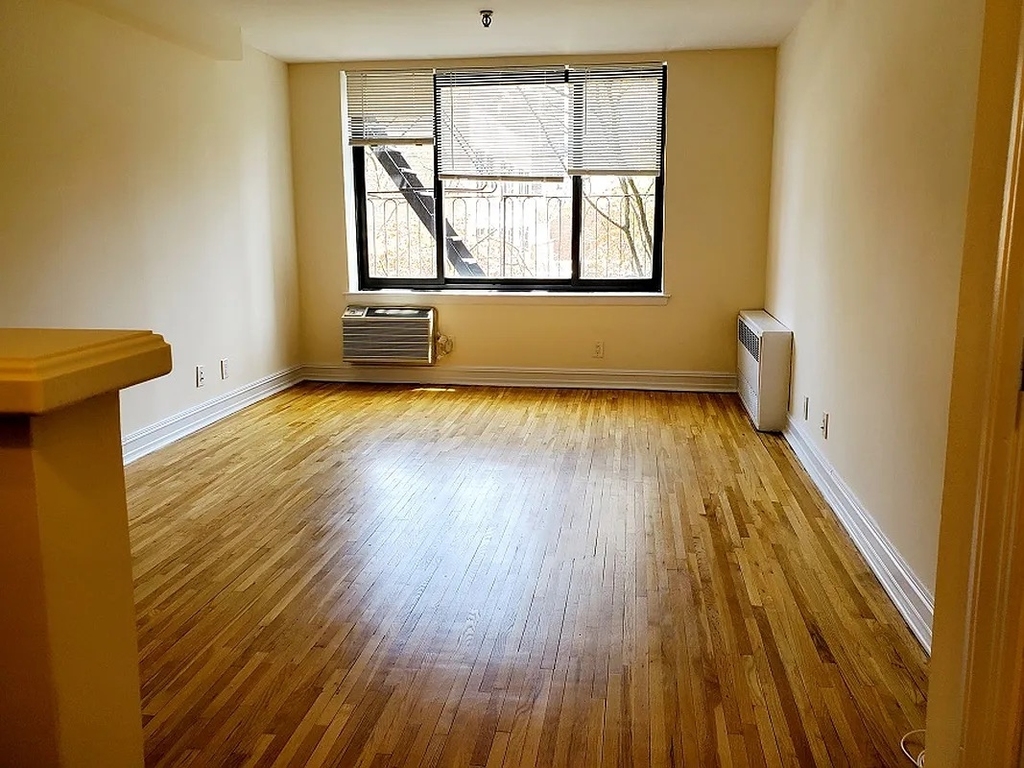 1570 1st Avenue - Photo 1