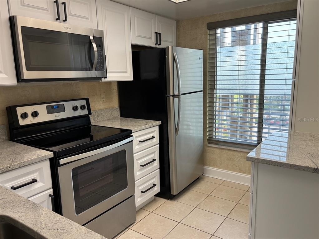 121 Island Way - Photo 10