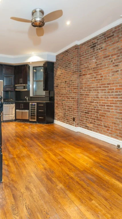 248 MOTT ST. - Photo 2