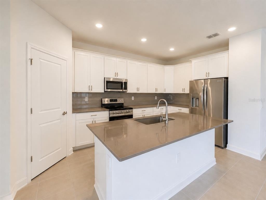 4619 Wandsworth Way - Photo 8