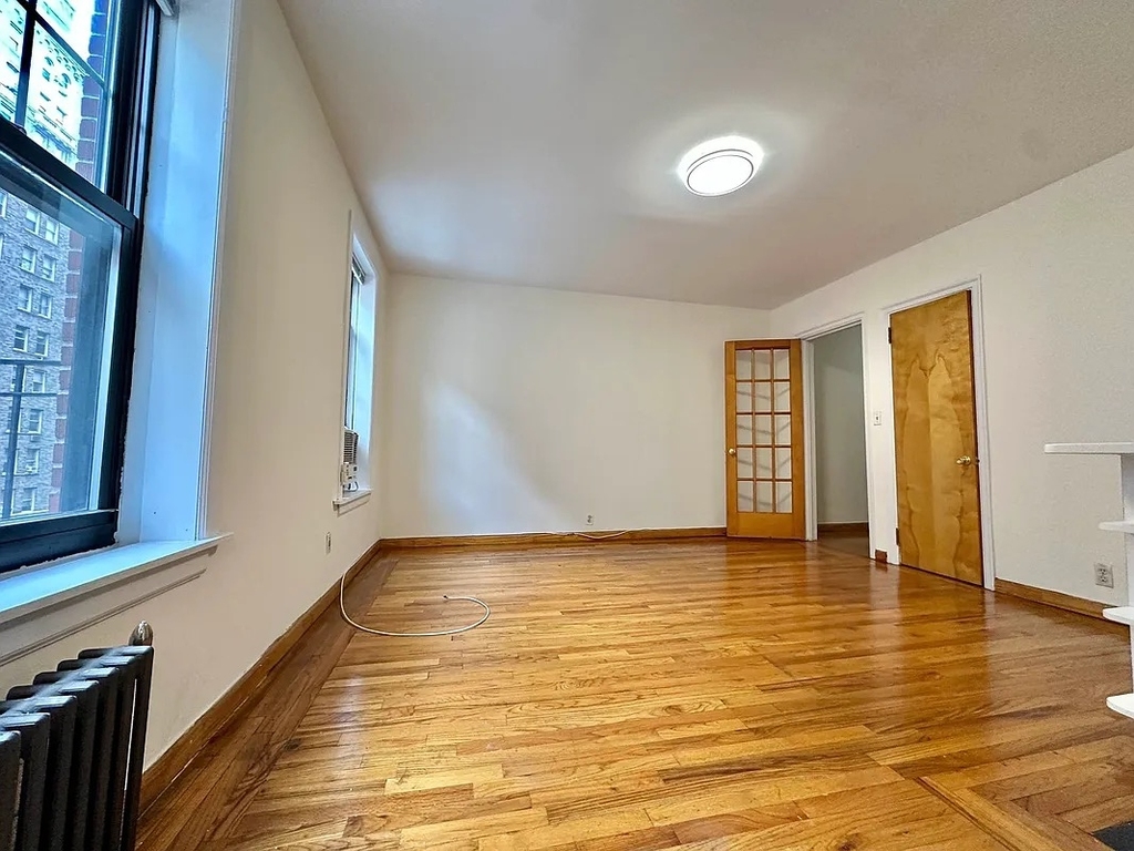 146 West 79th Street - Photo 5