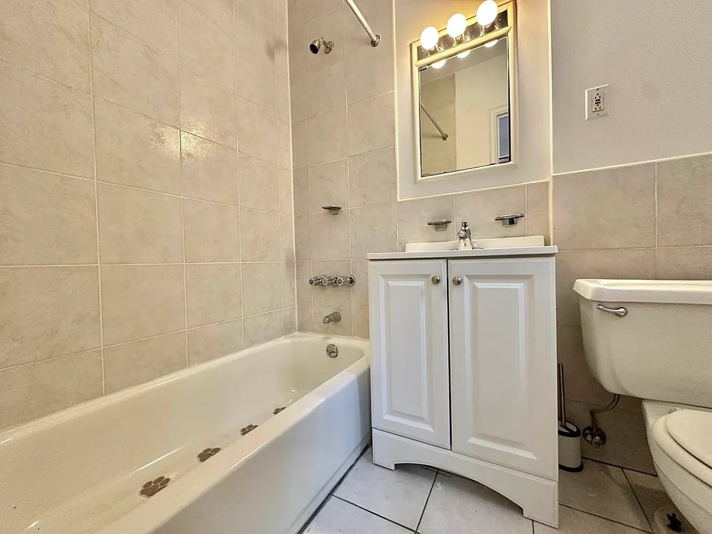 146 West 79th Street - Photo 10