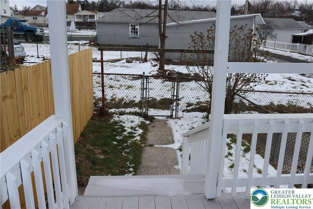 319 Columbia Street - Photo 8