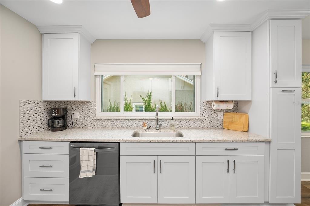 8140 Nw 48th Lane - Photo 21