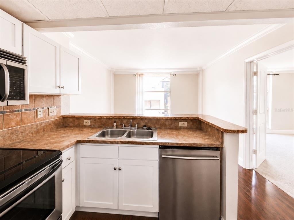 151 E Washington Street - Photo 4