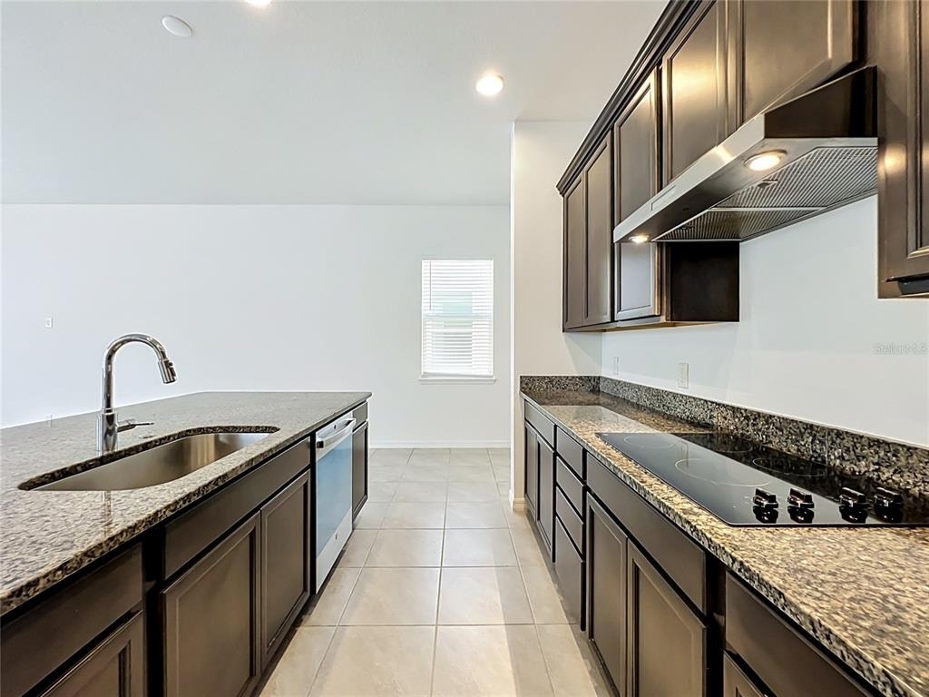 16007 Micelli Drive - Photo 15