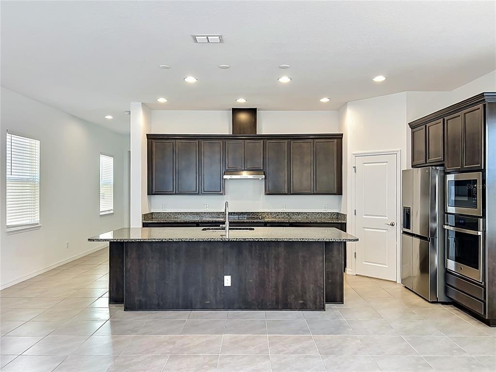 16007 Micelli Drive - Photo 11
