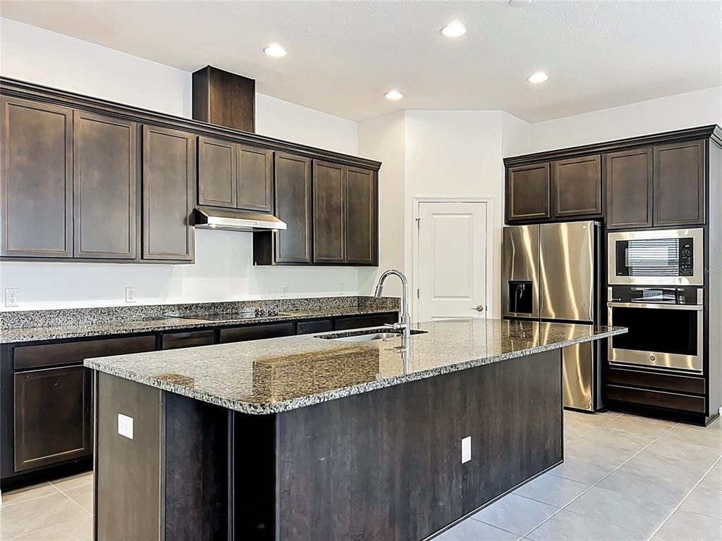 16007 Micelli Drive - Photo 10