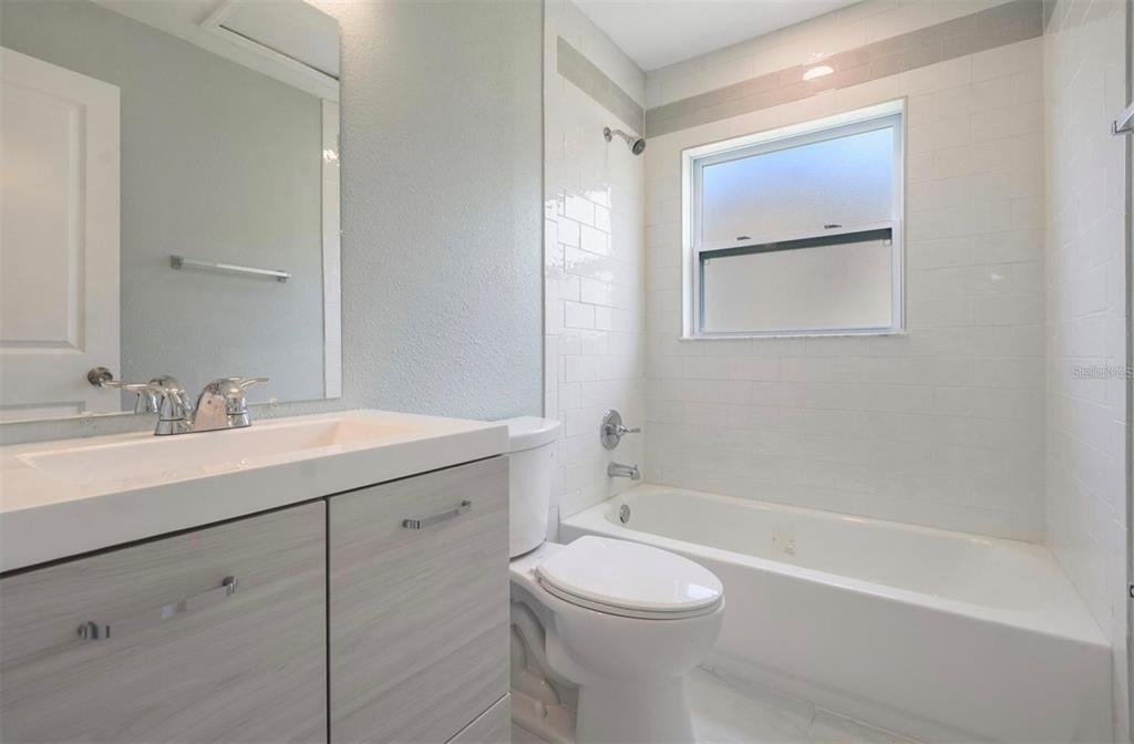 1184 Woodman Way - Photo 8