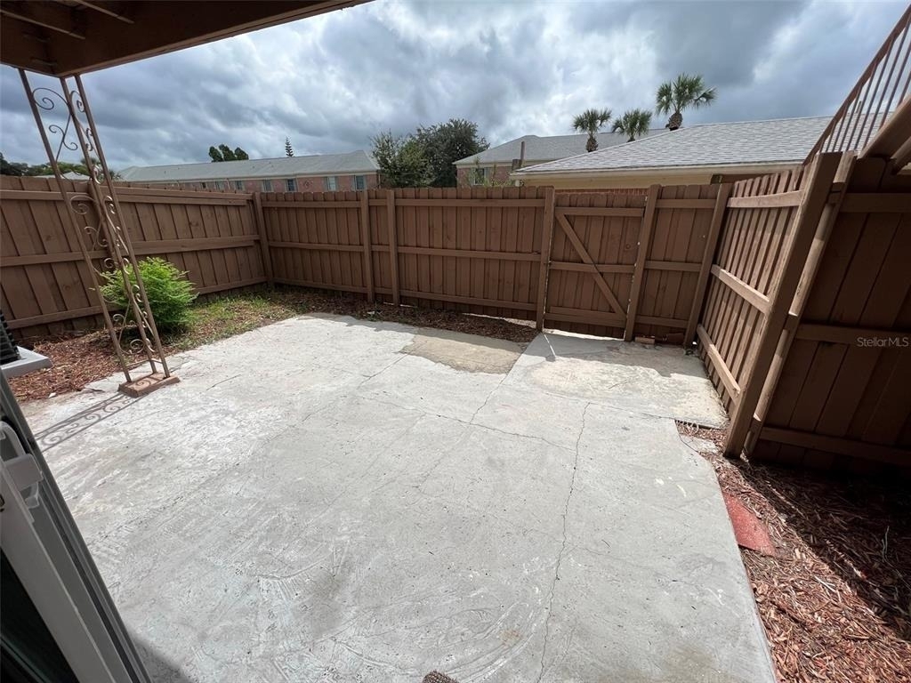 524 Georgetown Drive - Photo 2